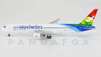 Air Seychelles Boeing 767-300ER S7-AHM Phoenix 11817 PH4SEY2424 Scale 1:400