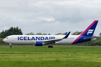 Icelandair Boeing 767-300ER TF-ISO Magenta Phoenix 11911 Scale 1:400