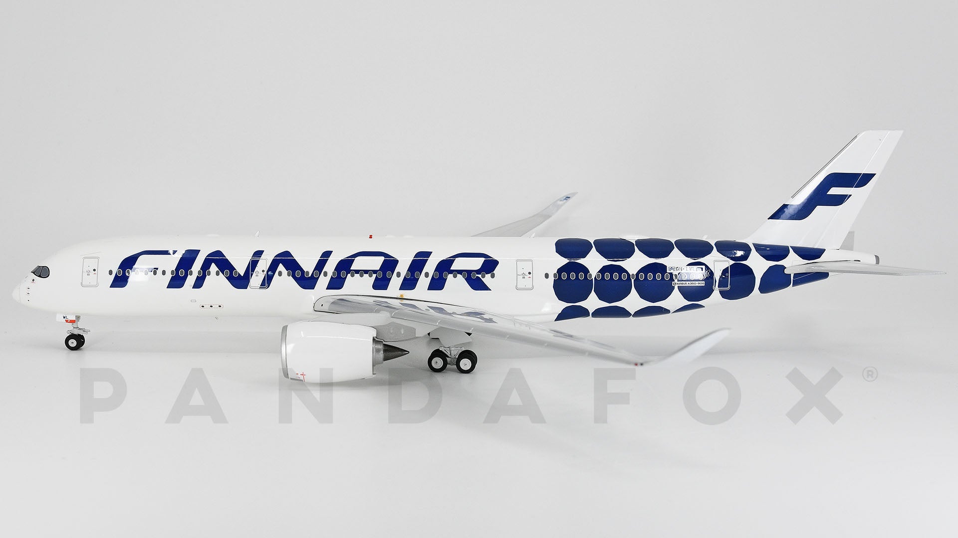KLM Airlines Airbus A350-900 PPC Holland Push Fit Model 1