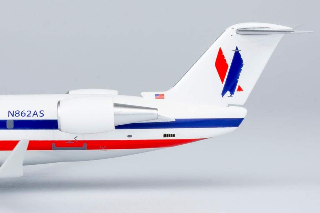 通販激安】 希少品 N230PS 中古品 アメリカンイーグル航空 CRJ200 1 