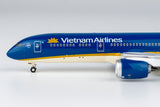 Vietnam Airlines Boeing 787-9 VN-A868 NG Model 55109 Scale 1:400