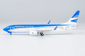 Aerolineas Argentinas Boeing 737-800 LV-FVN NG Model 58147 Scale 1:400