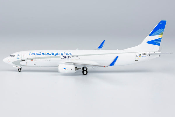 Aerolineas Argentinas Cargo Boeing 737-800 LV-CTC NG Model 58183 Scale 1:400