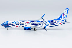 Alaska Airlines Boeing 737-800 N559AS Xaat Kwaani Salmon People NG Model 58196 Scale 1:400