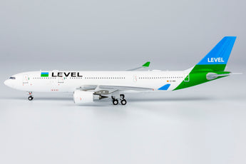 Level Airbus A330-200 EC-NRH NG Model 61062 Scale 1:400