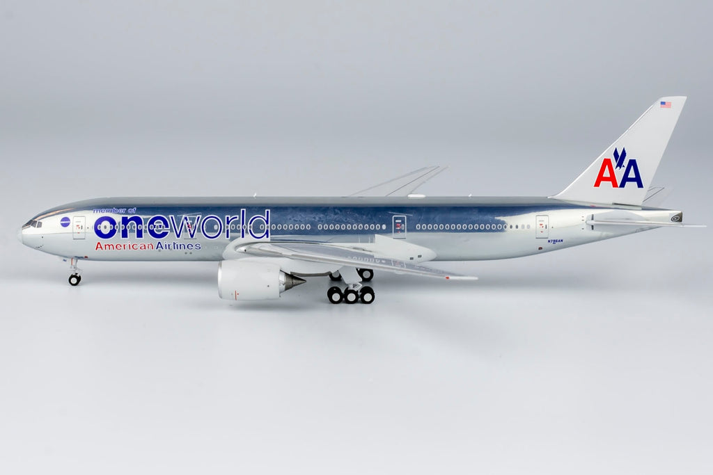 American Airlines Boeing 777-200ER N796AN One World NG Model 72047 Scale 1:400