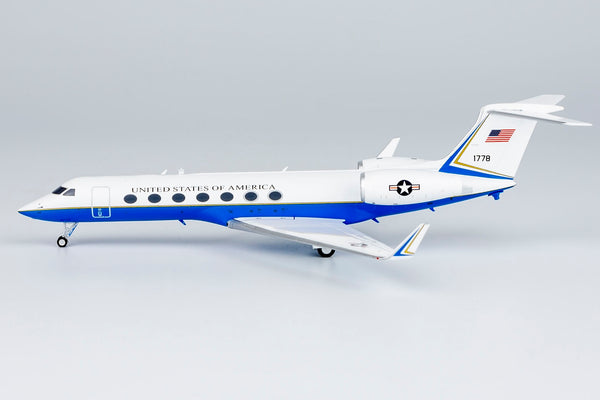 航空機・ヘリコプター Gemini200 C-37B Gulfstream 1200px-C-37B_(Gulf_Stream_550).jpg