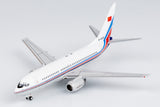 China Air Force Boeing 737-700 B-4026 NG Model 77040 Scale 1:400