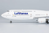 Lufthansa Boeing 747-8I D-ABYA NG Model 78027 Scale 1:400