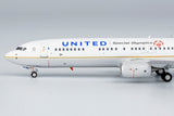 United Boeing 737-900ER N66837 Special Olympics NG Model 79015 Scale 1:400