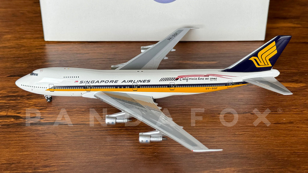 Singapore Airlines Boeing 747-200 9V-SQF Aeroclassics Scale 1:400