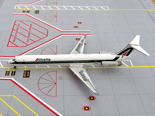 Alitalia MD-82 I-DATD GeminiJets AJAZA019 Scale 1:250