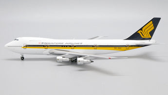 Singapore Airlines Boeing 747-200 9V-SQO JC Wings EW4742002 Scale 1:400