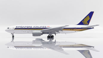 Singapore Airlines Boeing 777-200ER Flaps Down 9V-SVN JC Wings EW4772014A Scale 1:400