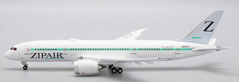 Zipair Tokyo Boeing 787-8 Flaps Down JA825J JC Wings EW4788005A Scale 1:400