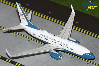 USAF Boeing 737-700 (C-40B) 01-0041 GeminiJets G2AFO1279 Scale 1:200