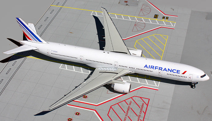 Air France Boeing 777-300ER F-GSQA GeminiJets G2AFR283 Scale 1:200
