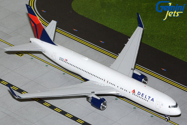 Delta Boeing 767-300ER N199DN GeminiJets G2DAL1419 Scale 1:200