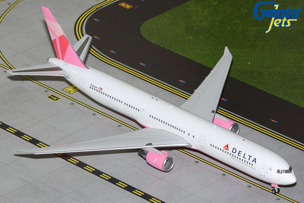 Delta Boeing 767-400ER N845MH Breast Cancer Research Foundation 2010 GeminiJets G2DAL1451 Scale 1:200