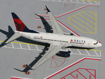 Delta Boeing 737-700 N305DQ GeminiJets G2DAL163 Scale 1:200