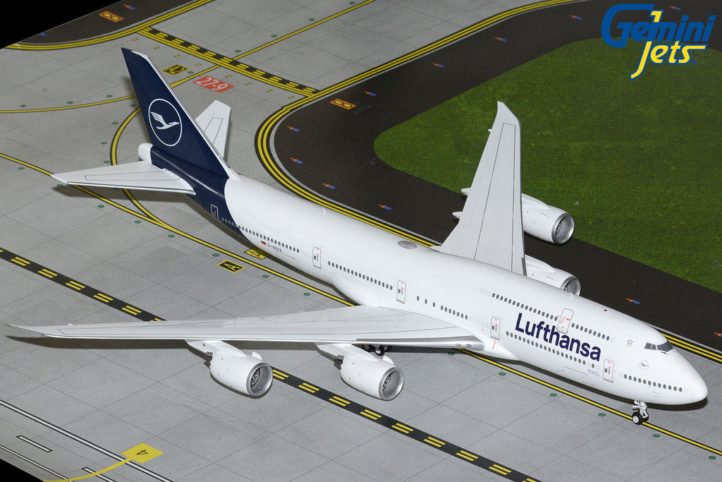 Lufthansa Boeing 747-8I D-ABYA GeminiJets G2DLH1242 Scale 1:200