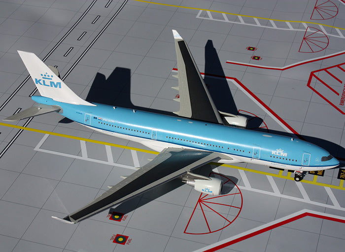 KLM Airbus A330-200 PH-AOH GeminiJets G2KLM300 Scale 1:200