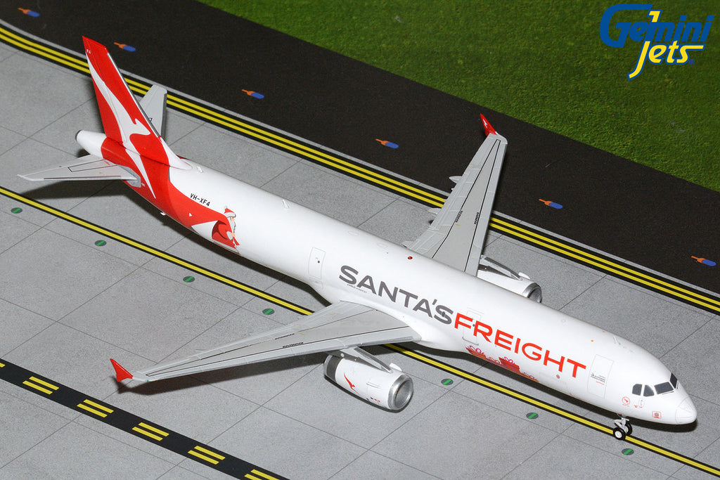Qantas Freight Airbus A321P2F VH-XF4 Santa’s Freight GeminiJets G2QFA1477 Scale 1:200