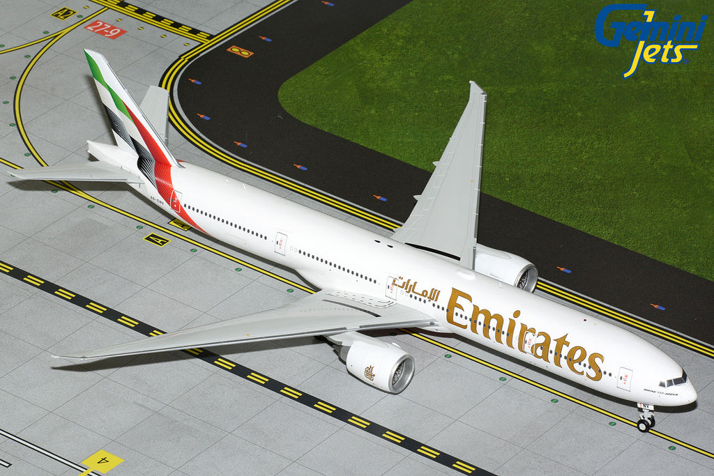 Emirates Boeing 777-300ER A6-ENV New Livery GeminiJets G2UAE1250 Scale 1:200