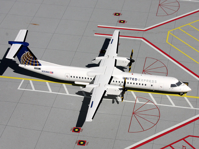 United Express Bombardier Dash 8 Q400 N354NG GeminiJets G2UAL251 Scale 1:200