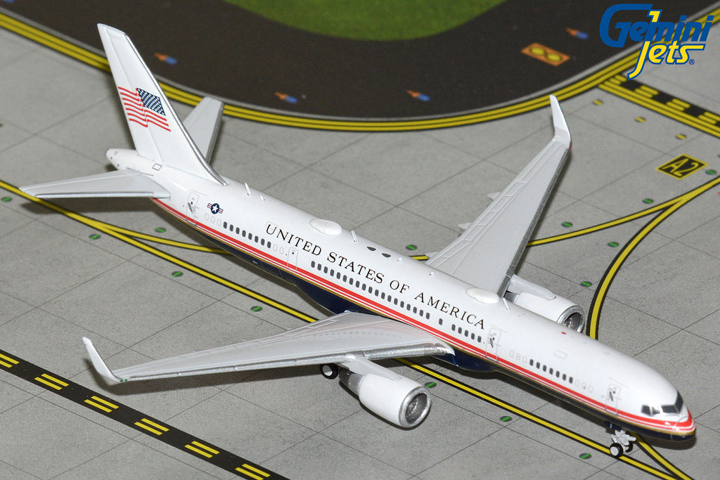 USAF Boeing 757-200 (C-32A) 99-0003 Air Force Two GeminiJets GJAFO2434 Scale 1:400