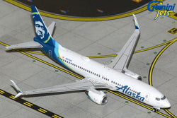 Alaska Airlines Boeing 737-800 N517AS GeminiJets GJASA2418 Scale 1:400