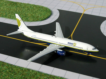 Miami Air International Boeing 737-800 N738MA GeminiJets GJBSK450 Scale 1:400