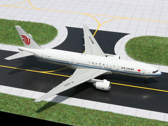 Air China Boeing 777-200 B-2061 GeminiJets GJCCA853 Scale 1:400