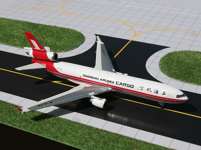 Shanghai Airlines Cargo MD-11F B-2176 GeminiJets GJCSH749 Scale 1:400