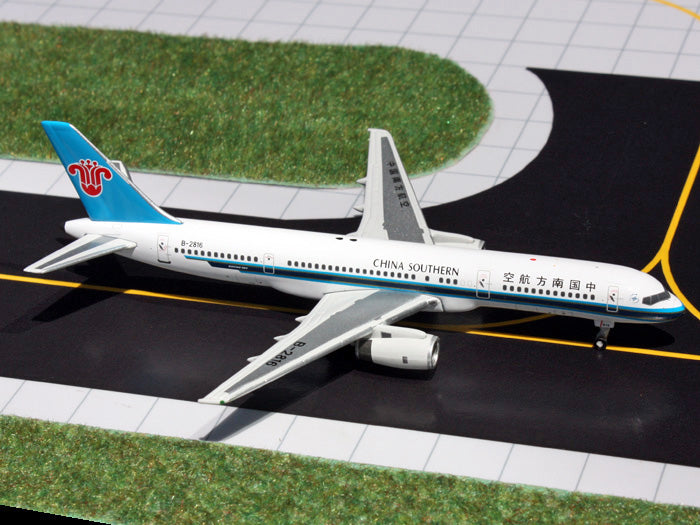 China Southern Boeing 757-200 B-2816 GeminiJets GJCSN1053 Scale 1:400