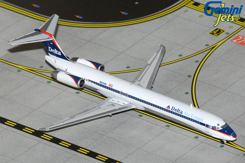 Delta MD-88 N925DL GeminiJets GJDAL1124 Scale 1:400