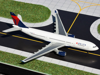 Delta Airbus A330-200 N857NW GeminiJets GJDAL1154 Scale 1:400