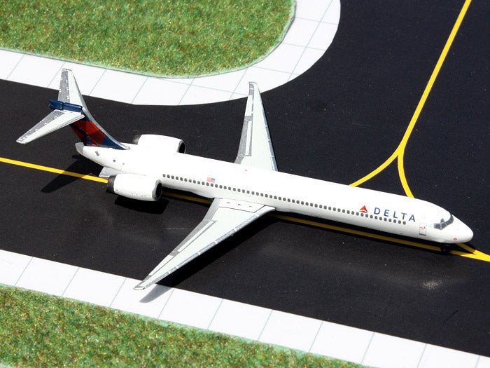 Delta MD-90 N902DA GeminiJets GJDAL1344 Scale 1:400