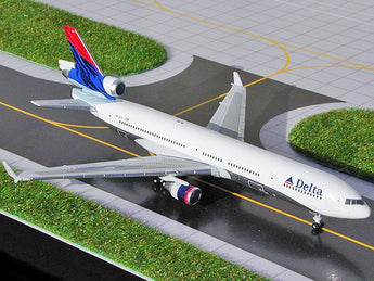 Delta MD-11 N813DE GeminiJets GJDAL279 Scale 1:400