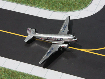 Delta DC-3 N18142 GeminiJets GJDAL978 Scale 1:400