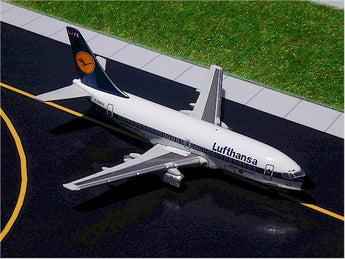 Lufthansa Boeing 737-200 D-ABFX GeminiJets GJDLH195 Scale 1:400