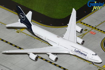 Lufthansa Boeing 747-8I D-ABYA GeminiJets GJDLH2209 Scale 1:400