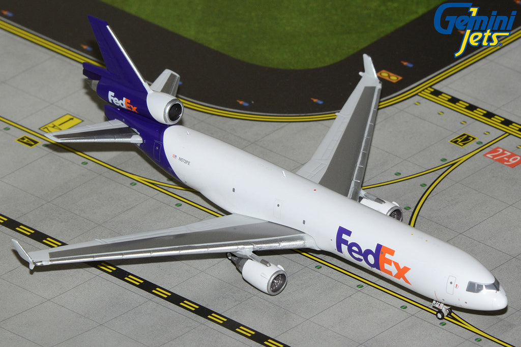FedEx MD-11F N572FE GeminiJets GJFDX2449 Scale 1:400