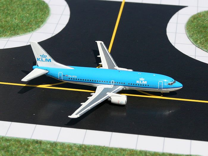 KLM Boeing 737-300 PH-BTD GeminiJets GJKLM467 Scale 1:400