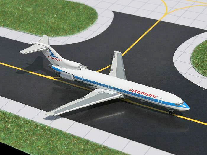 Piedmont Airlines Boeing 727-200 N1647 GeminiJets GJPDM533 Scale 1:400