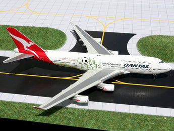Qantas Boeing 747-400 VH-OEB World Cup GeminiJets GJQFA1001 Scale 1:400
