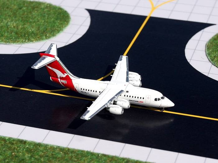 Qantas Link BAe 146-200 Avro RJ85 VH-NJJ GeminiJets GJQFA787 Scale 1:400