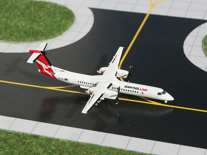 Qantas Link Bombardier Dash 8 Q400 VH-QOI GeminiJets GJQFA864 Scale 1:400