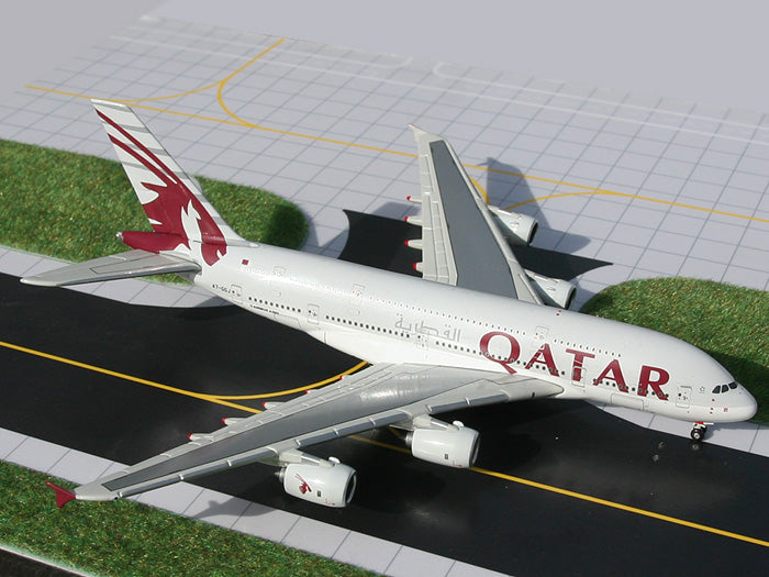 Qatar Airways Airbus A380 A7-GGJ GeminiJets GJQTR654 Scale 1:400