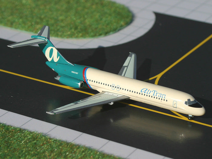 AirTran DC-9-30 N837AT GeminiJets GJTRS478 Scale 1:400